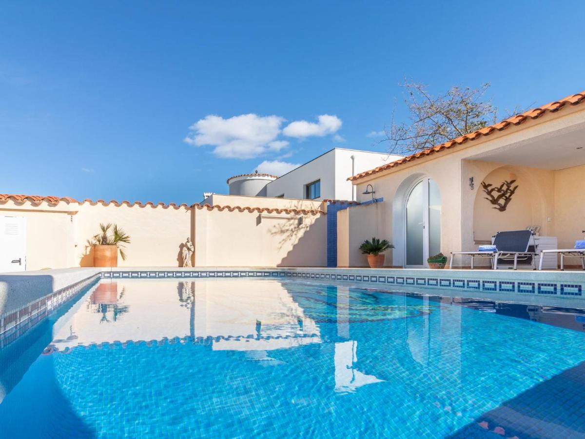 Holiday Home Bonica By Interhome Empuriabrava Dış mekan fotoğraf
