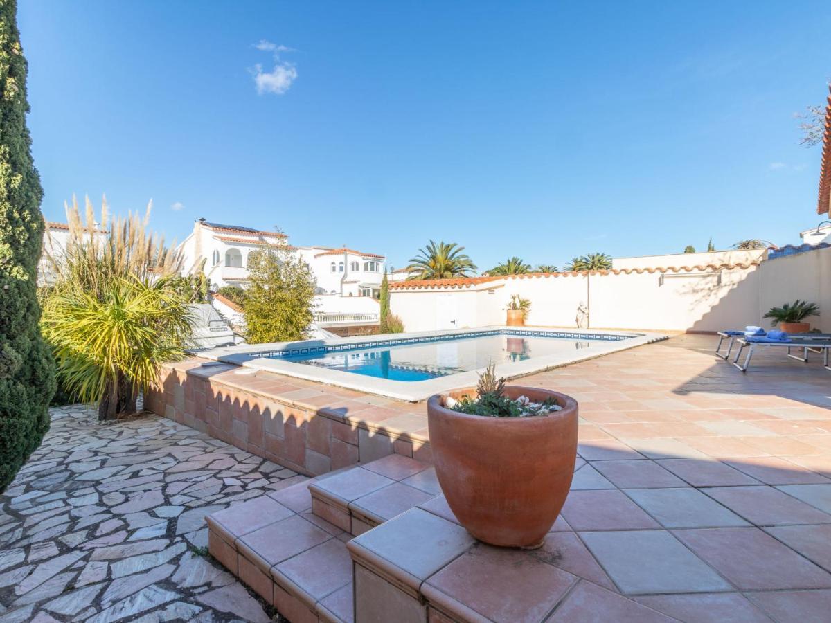 Holiday Home Bonica By Interhome Empuriabrava Dış mekan fotoğraf